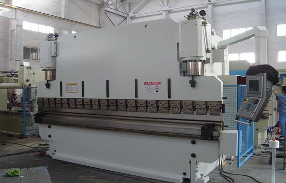 CNC de Hydraulische Benchtop van de staal buigende machine veiligheid 10000KN 1000T/6000mm van de Persrem